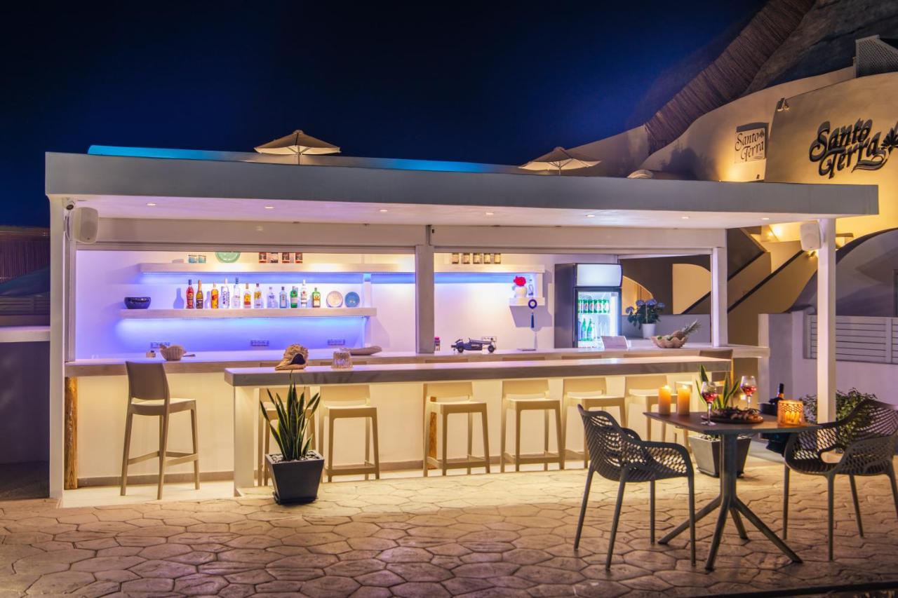 Santoterra Antigua Suites Karterados  Exterior foto